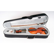 B16-1/2 Скрипка в футляре со смычком Strunal